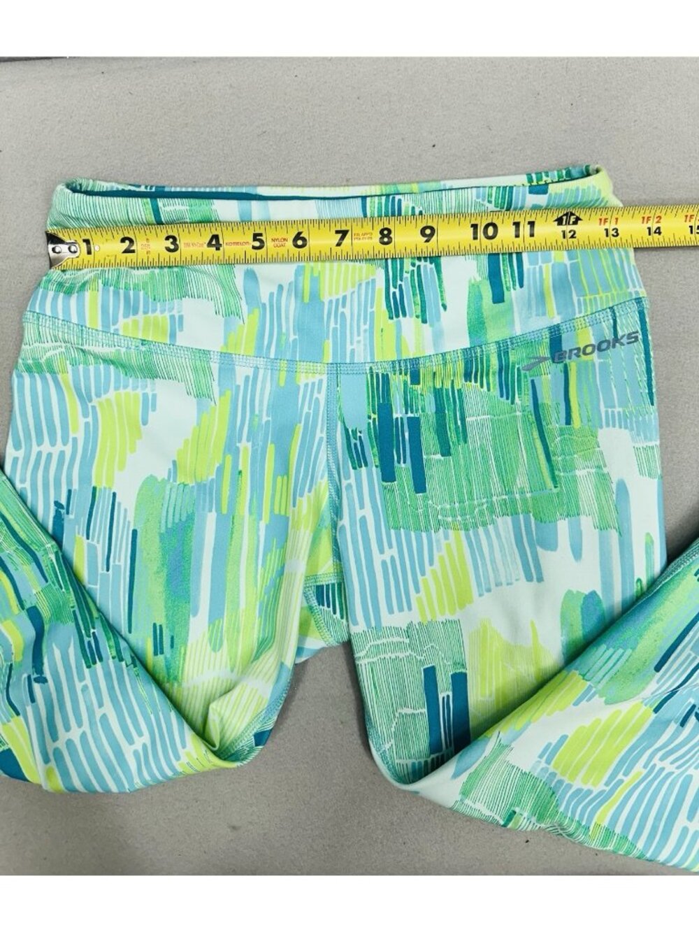 Brooks Running Capri Leggings Womens Size S Teal Lime Green Abstract Crop Pants - Picture 7 of 7